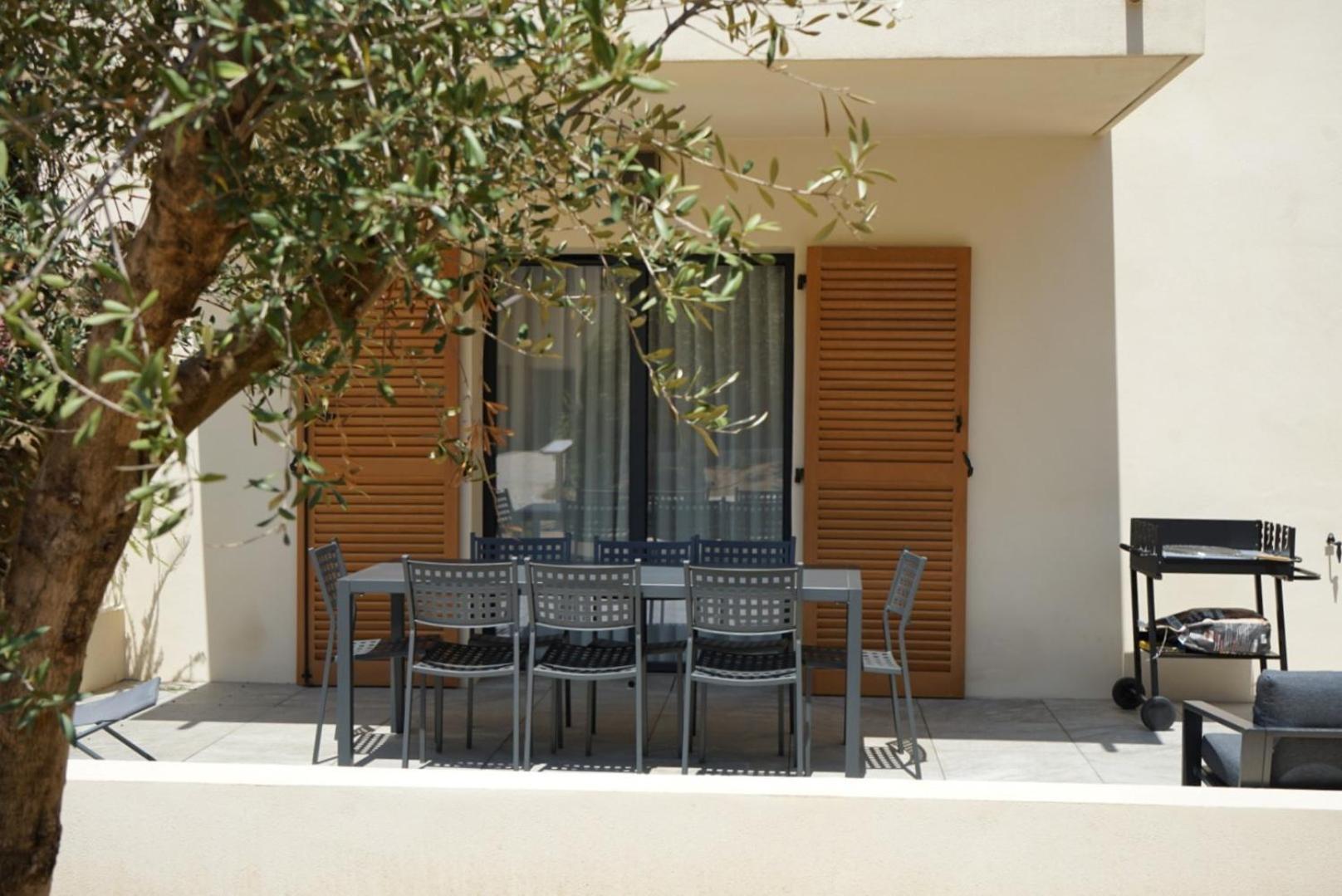 Residence Catalina แซ็งต์-โฟลร็องต์ ภายนอก รูปภาพ