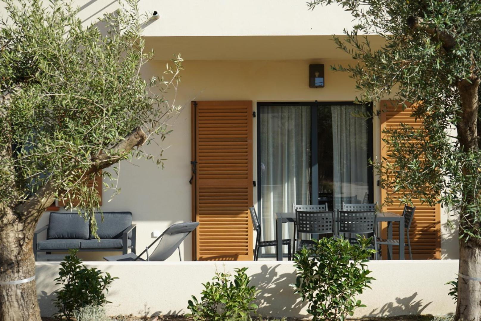 Residence Catalina แซ็งต์-โฟลร็องต์ ภายนอก รูปภาพ