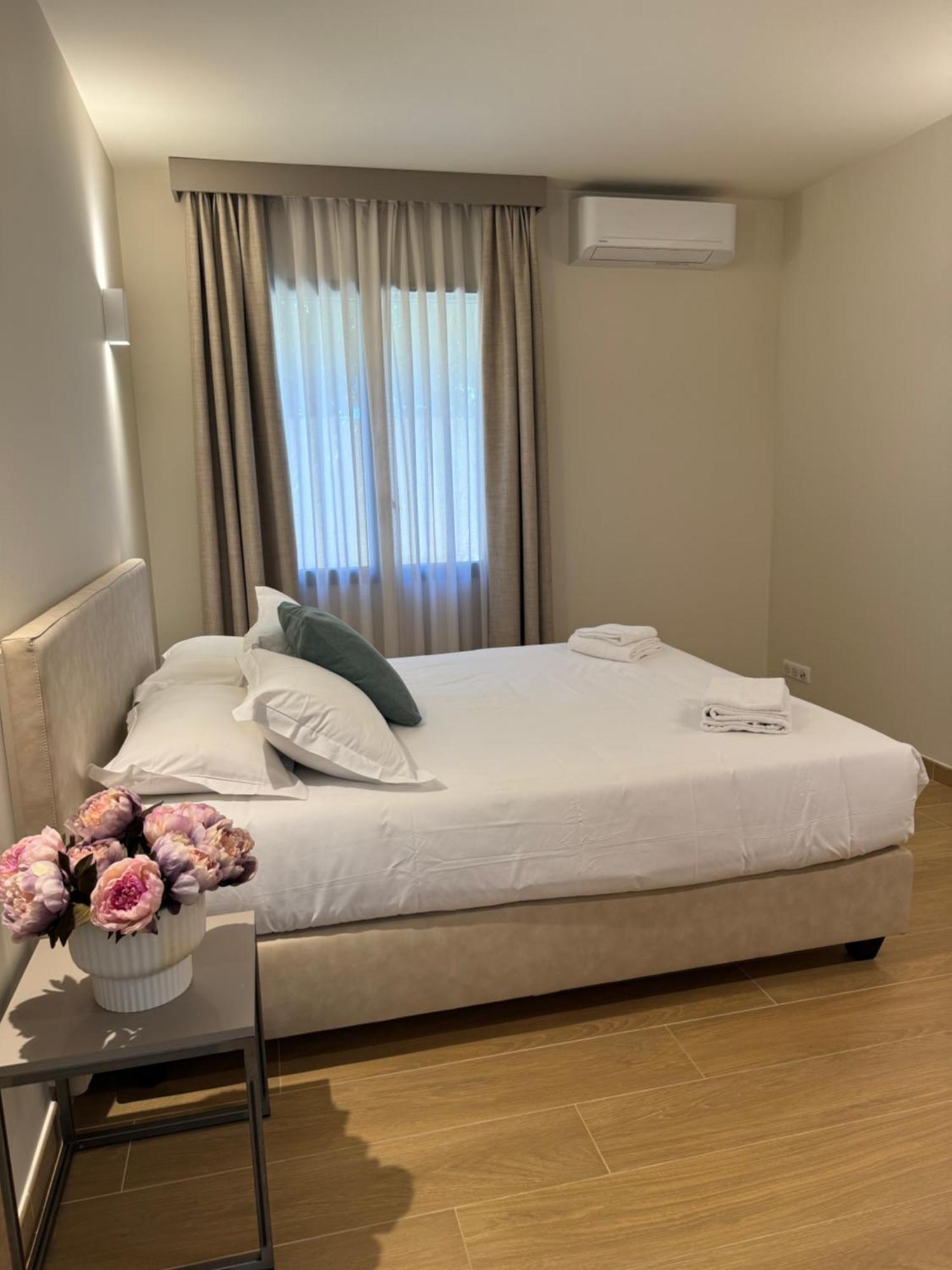 Residence Catalina แซ็งต์-โฟลร็องต์ ภายนอก รูปภาพ