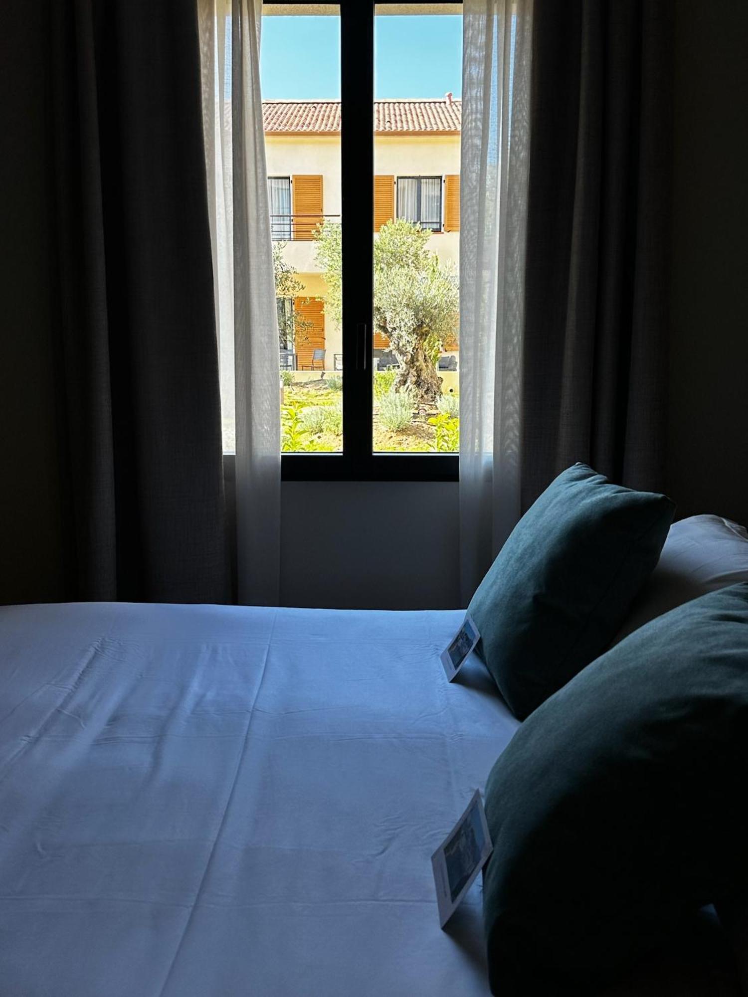 Residence Catalina แซ็งต์-โฟลร็องต์ ภายนอก รูปภาพ