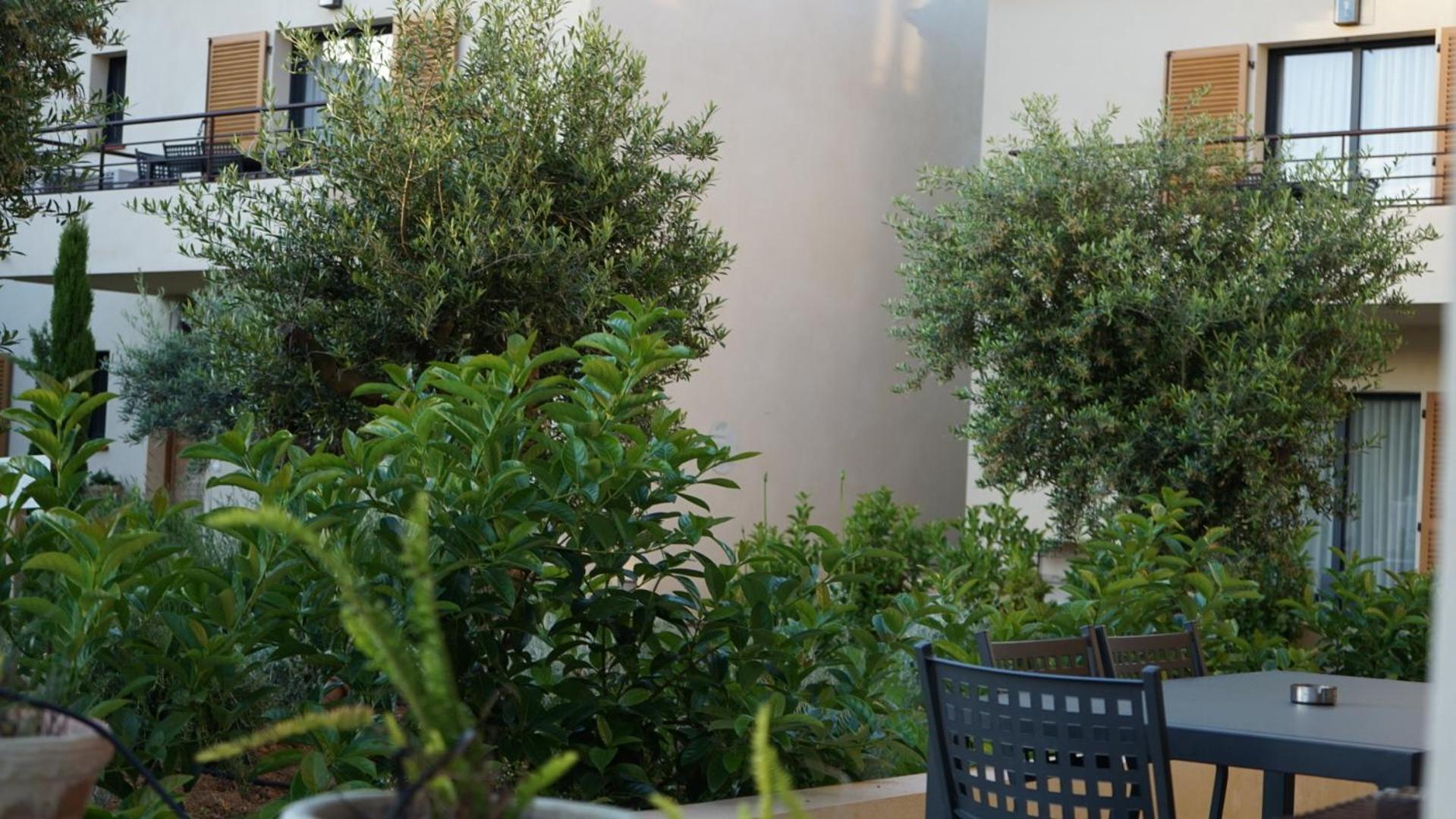 Residence Catalina แซ็งต์-โฟลร็องต์ ภายนอก รูปภาพ